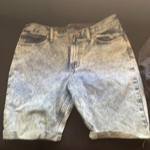 I’m trying to sell this